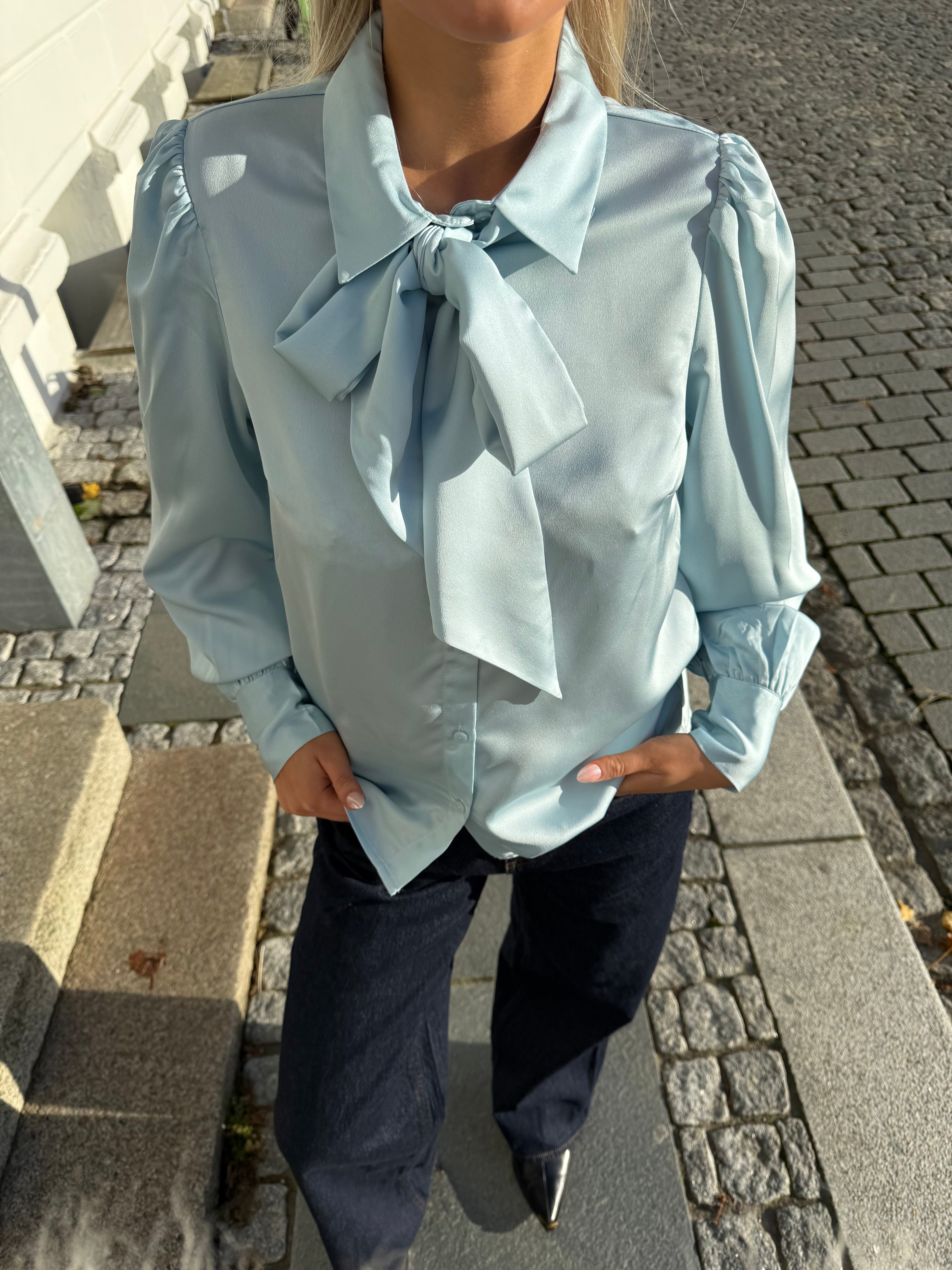 VILUCHA Shirt - Winter Sky